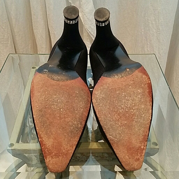 Stuart Weitzman Black Crystal Encrusted Heel - Picture 4 of 6